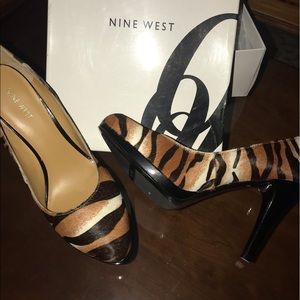 Never Worn Nine West Animal Print Pumps / Size 9.5